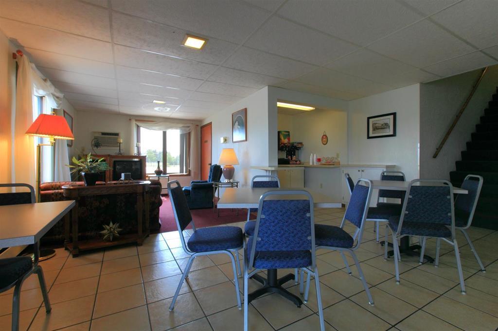 Econo Lodge Inn & Suites Escanaba Interior photo